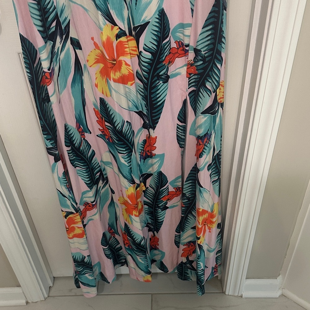 Floral Maxi Dress with Tropical Print - Picture 4 of 6